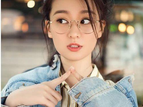 爆料乔欣上学带牙套视频,青春岁月，牙套见证成长  第2张